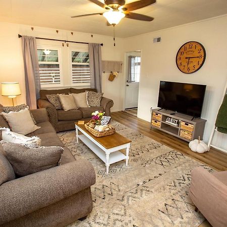 Cheerful 2 Bedroom Cottage On 5Th Decatur Exterior photo